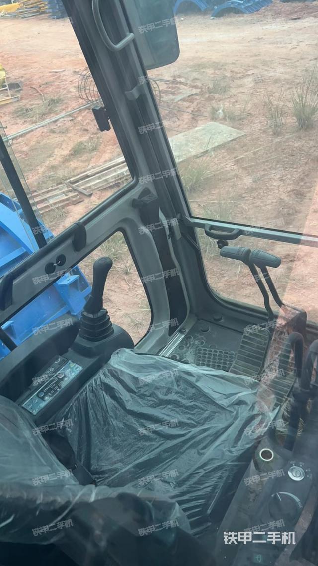 發(fā)動機整體俯視（整機外觀）