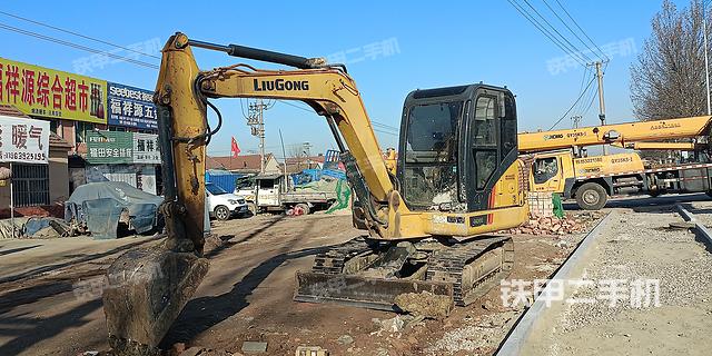 柳工CLG906E挖掘機