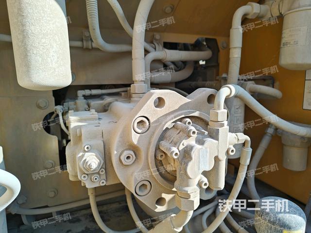 液压泵斜45 左（大件舱室）