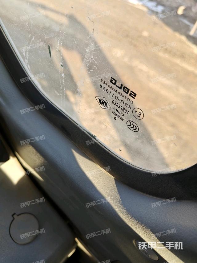 驾驶室左前45度（驾驶室部分）