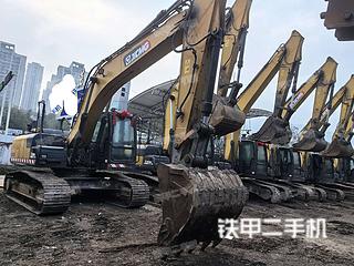 重庆徐工XE215DA挖掘机实拍图片