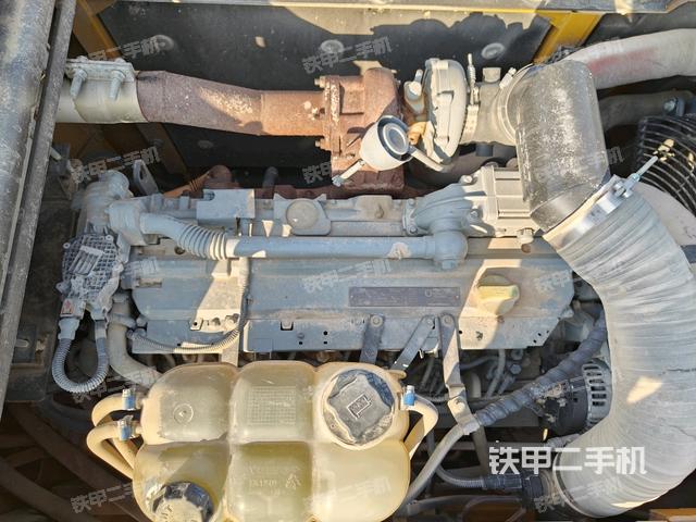 发动机室（上车部件）