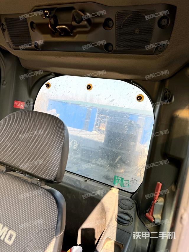 座椅后部（駕駛室部分）