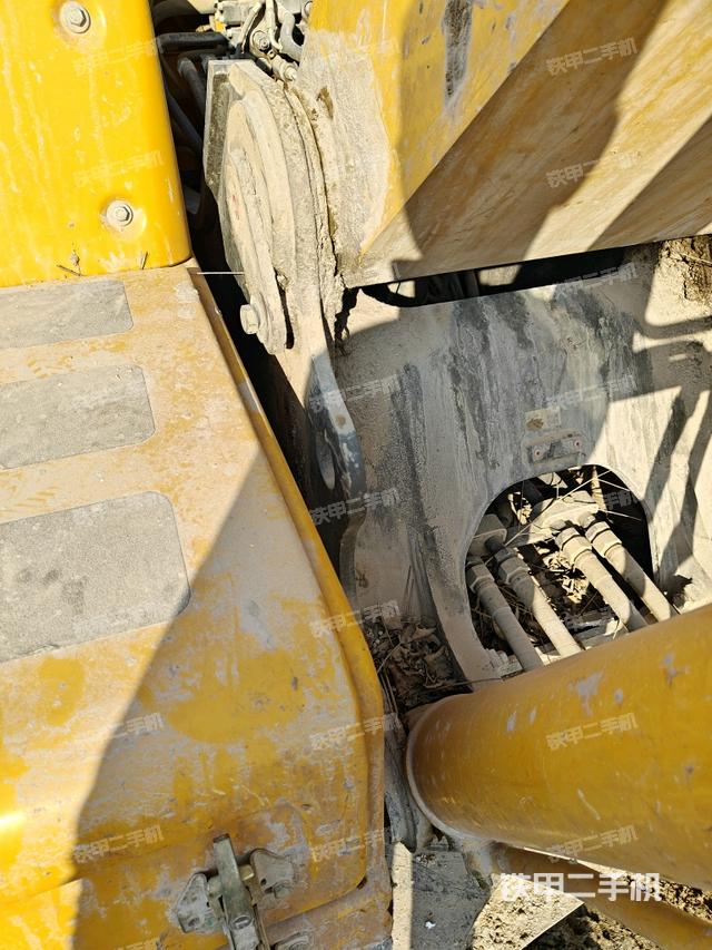 大臂根部 斜视（工作和回转装置）