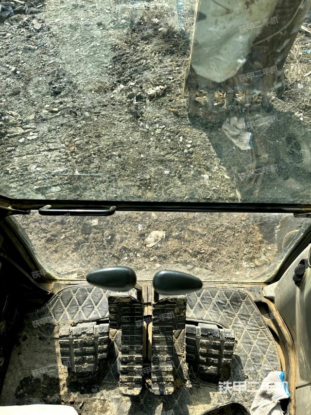 座椅左側(cè)控制臺(tái)/音響/含左手柄（駕駛室部分）