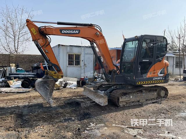斗山DX55-9CN挖掘機(jī)