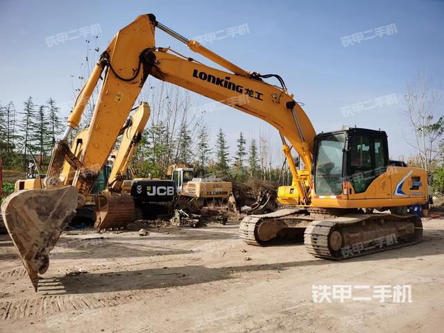 龍工LG6225E挖掘機