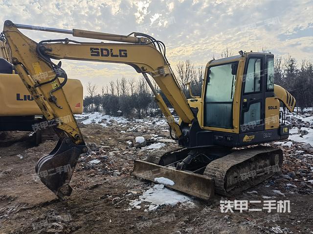 山東臨工E660F挖掘機(jī)