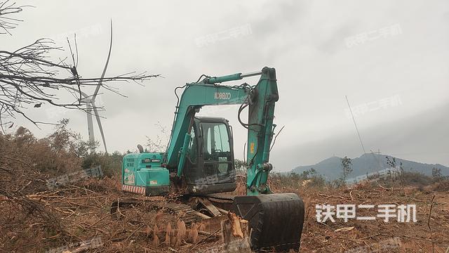 神钢SK75-8挖掘机