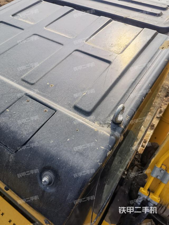 駕駛室頂部（整機(jī)外觀）