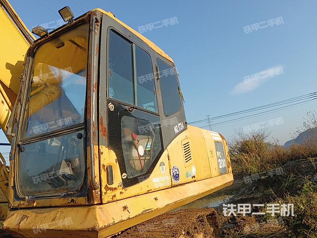 小松PC200-7挖掘機(jī)