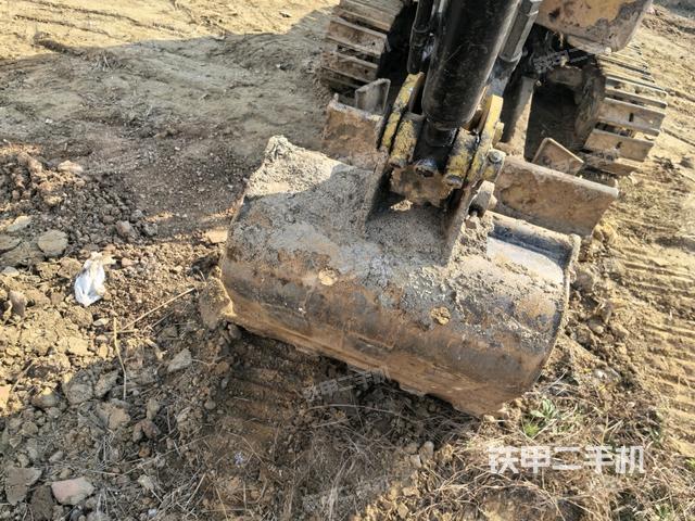 鏟斗45度(工作和回轉(zhuǎn)裝置) 鏟斗45度(工作和回轉(zhuǎn)裝置)