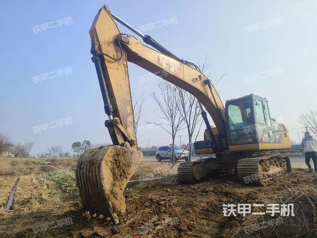 卡特彼勒320D2GC挖掘機(jī)