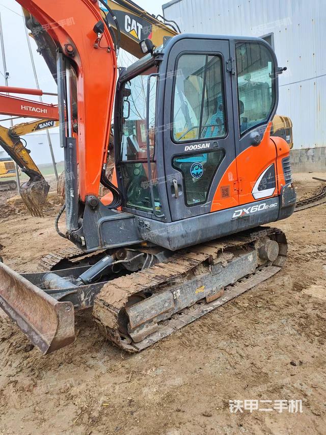 斗山DX60E-9C ACE挖掘機(jī)