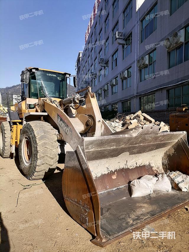 雷沃重工FL956H装载机
