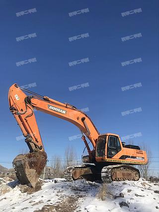 桂林斗山DH420LC-7挖掘机实拍图片