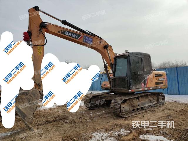 三一重工SY135C挖掘机