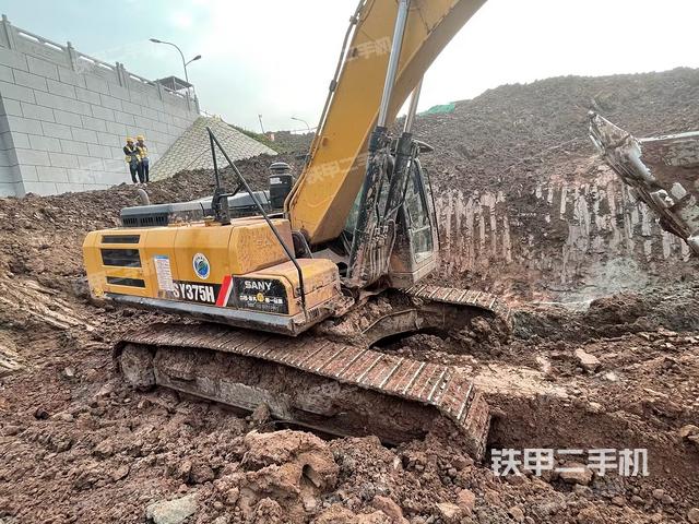三一重工SY365H挖掘機(jī)