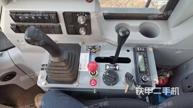 驾驶室工作台（整机外观及大件）