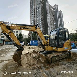萍乡柳工CLG9055E挖掘机实拍图片
