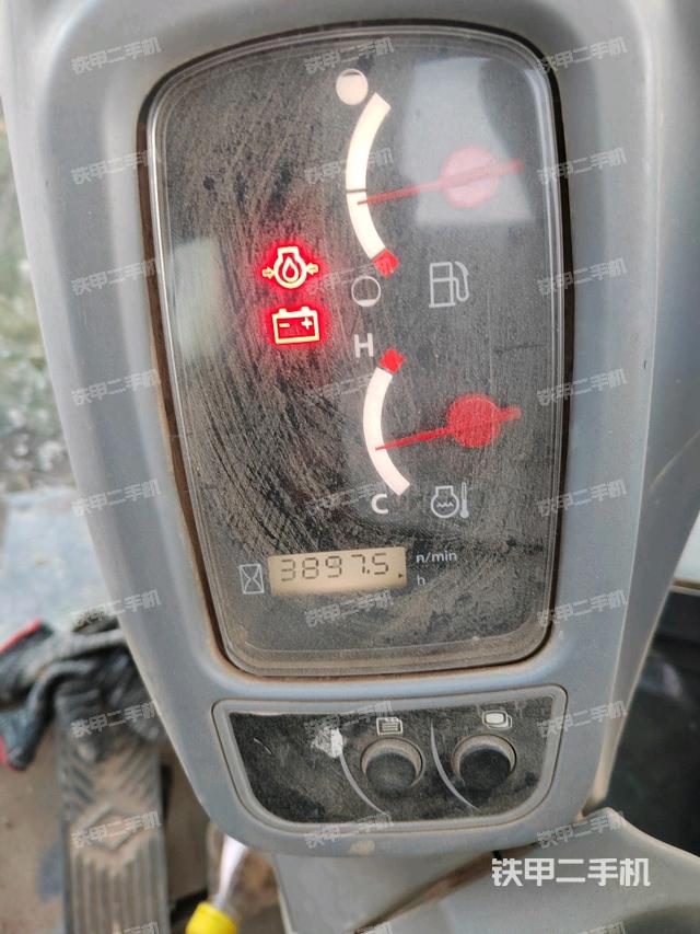 小時表(駕駛室部分) 小時表(駕駛室部分)