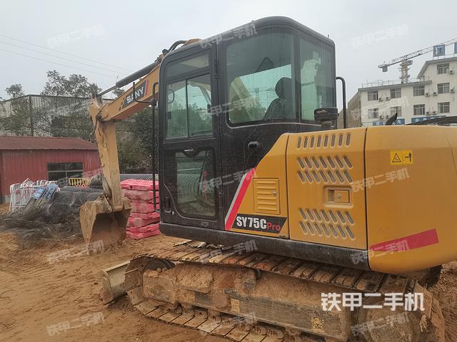 三一重工SY75C-10挖掘机