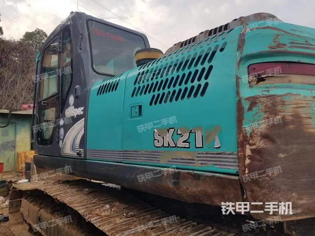 神鋼SK210LC-8挖掘機