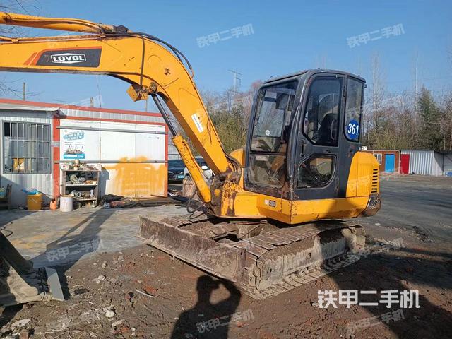 雷沃重工FR60挖掘機