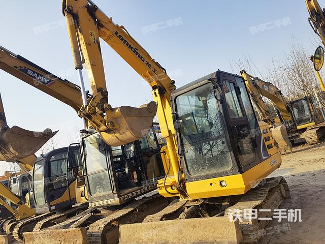 龍工CDM6060挖掘機