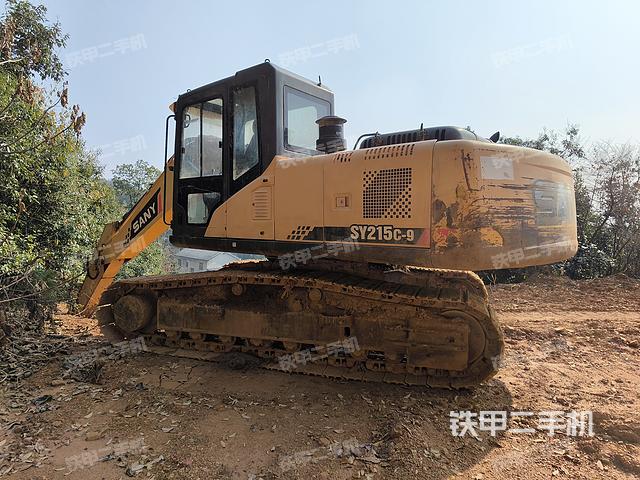 三一重工SY215C挖掘机