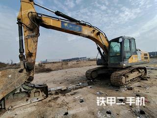 武汉徐工XE200DA挖掘机实拍图片