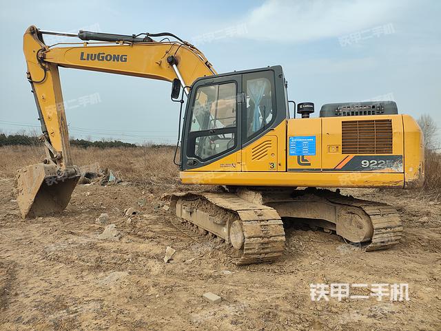 柳工CLG920E挖掘機(jī)