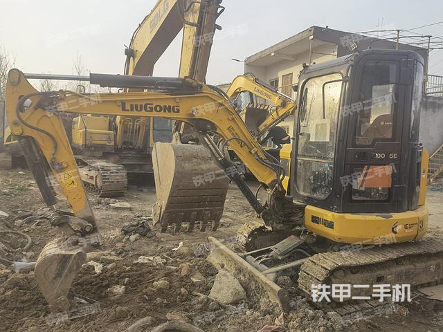 柳工CLG9035E挖掘機(jī)