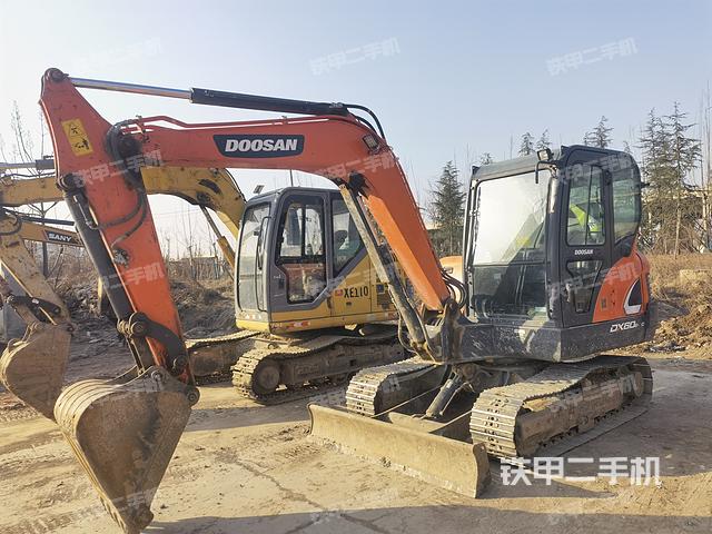 斗山DX60E-9CN挖掘机