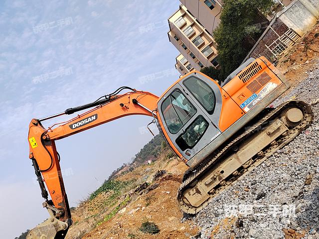 斗山DX150LC-9C挖掘機