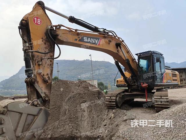 三一重工SY375H挖掘機(jī)