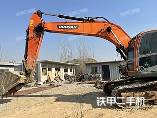 临沂斗山DX220LC-9C挖掘机实拍图片