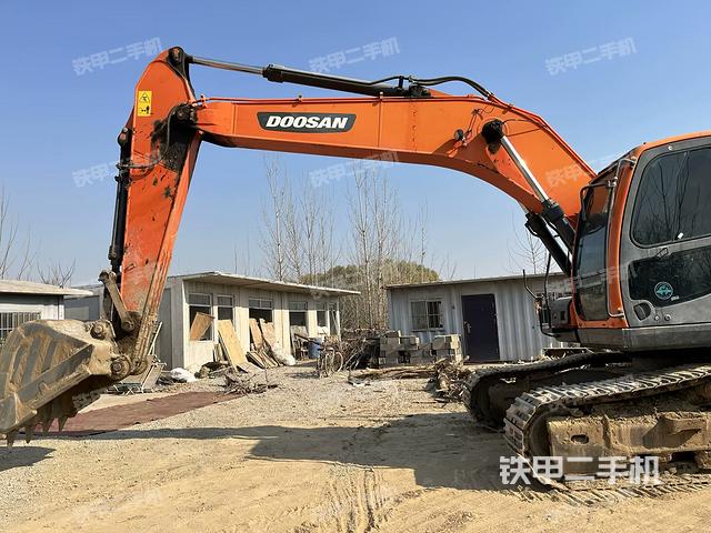 斗山DX220LC-9C挖掘機