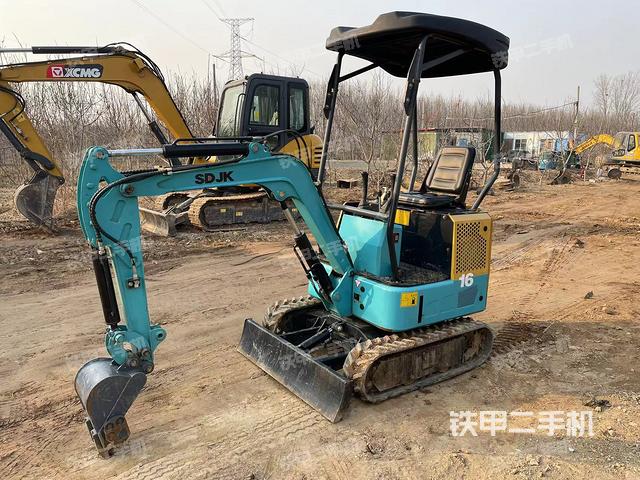 山東捷克JKW17挖掘機