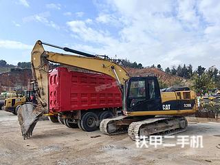 云南-红河哈尼族彝族自治州二手卡特彼勒320D液压挖掘机实拍照片