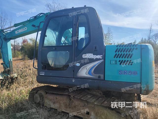 神鋼SK75-8挖掘機(jī)