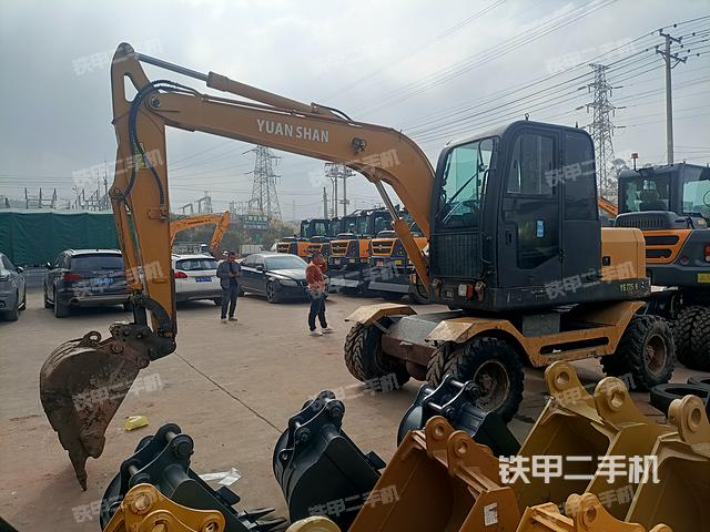 遠(yuǎn)山機(jī)械YS775-8Y挖掘機(jī)