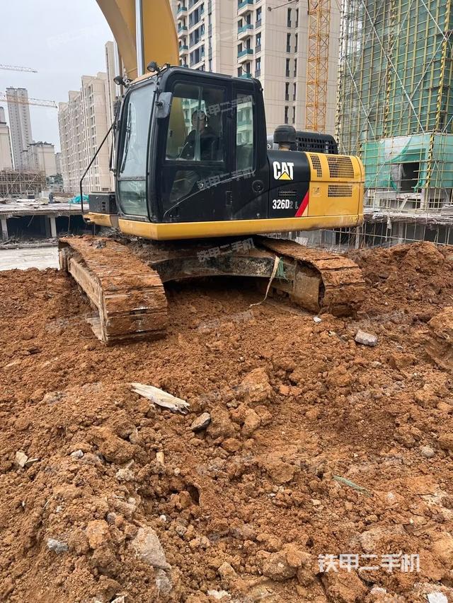卡特彼勒CAT®326D2 L 液压挖掘机