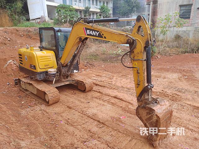 三一重工SY55C挖掘机