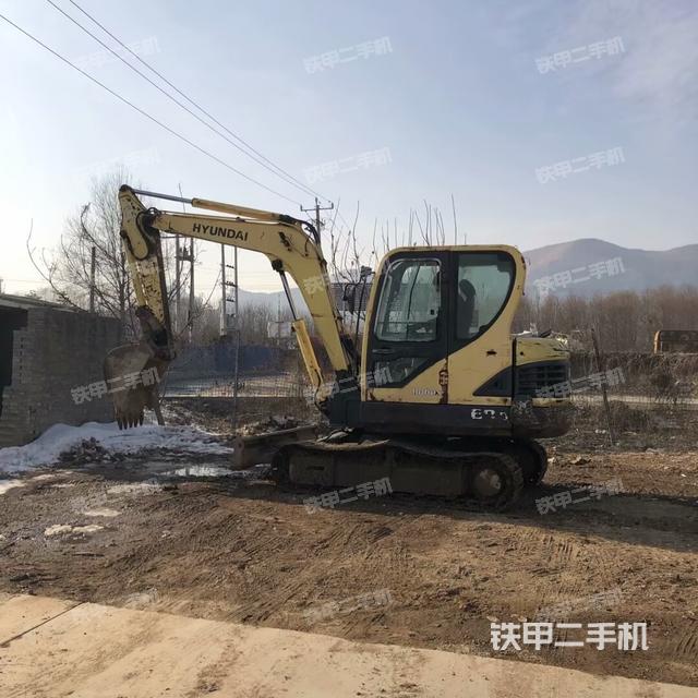现代R60-9挖掘机