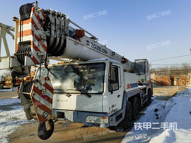 中联重科ZLJ5419JQZ50V起重机