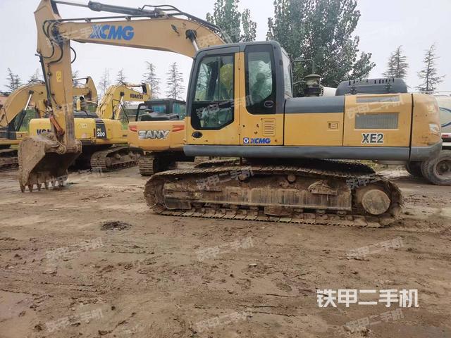 徐工XE215D挖掘機(jī)