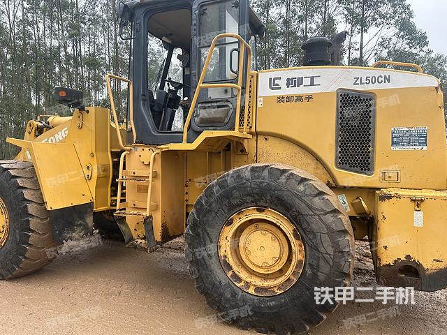 柳工ZL50CN裝載機(jī)