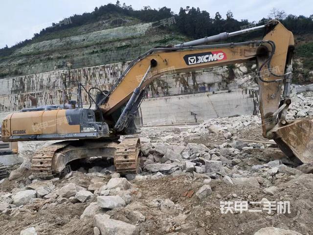 徐工XE380DK挖掘机
