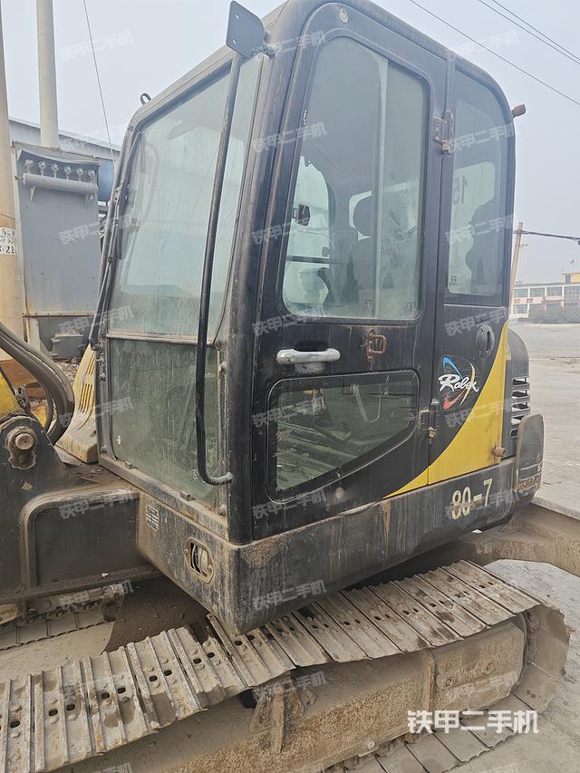 现代R60-7挖掘机